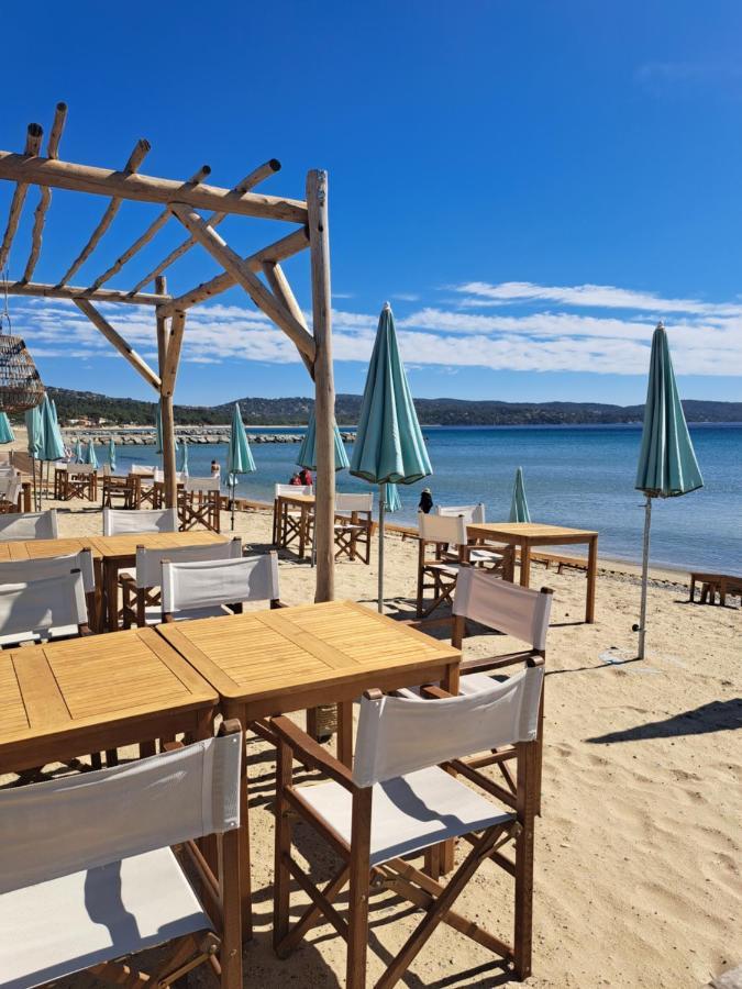 Location Vacance Vue Mer 4 A 6 Personnes Кавалер-сюр-Мер Экстерьер фото